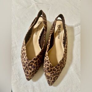 Bella Vita Milla Slingback Flats in leopard print size 8.5W